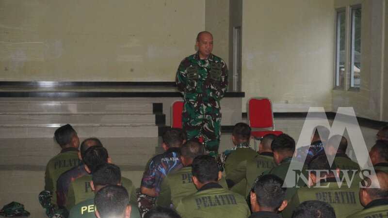 Wadan Puslatdiksarmil Letkol Marinir Martin Manurung