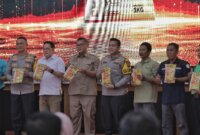 Kapolda Jatim Irjen Pol Drs. Imam Sugianto bersama Kementan RI dan Forkopimda di Blitar