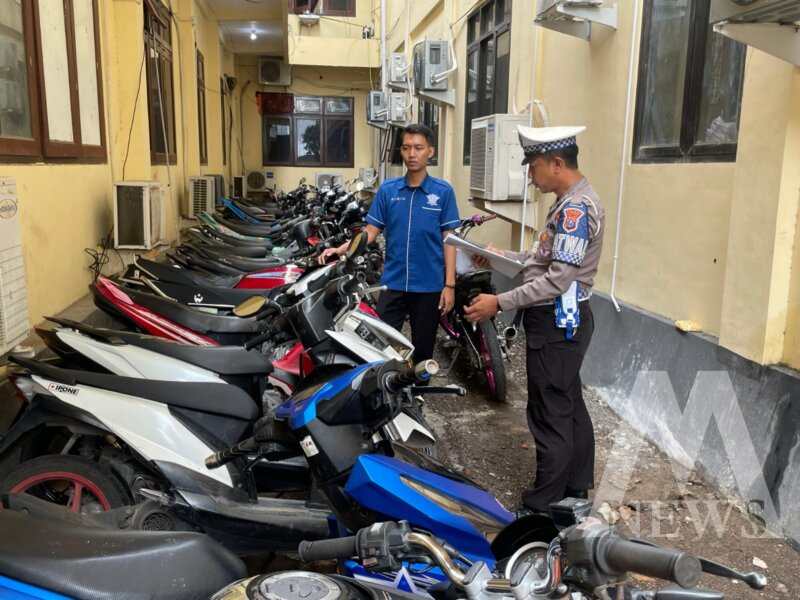 Satlantas Polres Situbondo amankan belasan motor