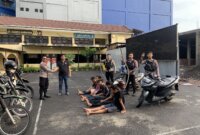 Polisi tangkap pelaku tawuran beserta barang buktinya
