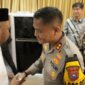 Kapolres Gresik AKBP Rovan Richard Mahenu bersama Bupati Gresik Gus Yani