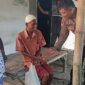 Bhabinkamtibmas Polsek Gondang Bantu Evakuasi ODGJ Resahkan Warga