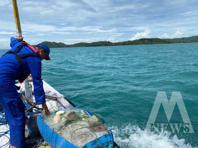 Tim gabungan Satpolairud Polres Gresik sisir lokasi perairan