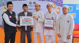 SMP Lukman Al Hakim salurkan bantuan melalui Laznas BMH Jatim
