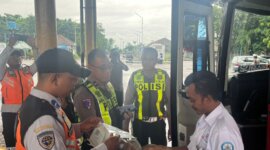 Satlantas Polres Gresik Patroli Kamseltibcarlantas