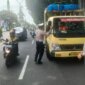 Satlantas Polres Gresik tindak kendaraan yang langgar jam operasional