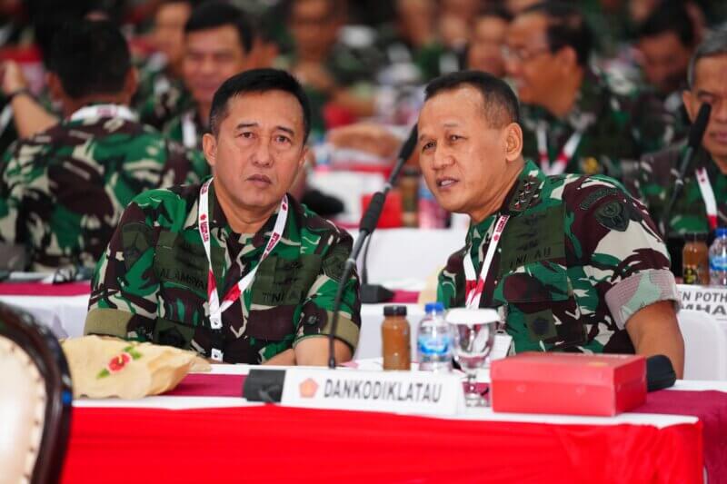 Dankodiklatal Letjen TNI Marinir Nur Alamsyah di Rapim TNI 2025