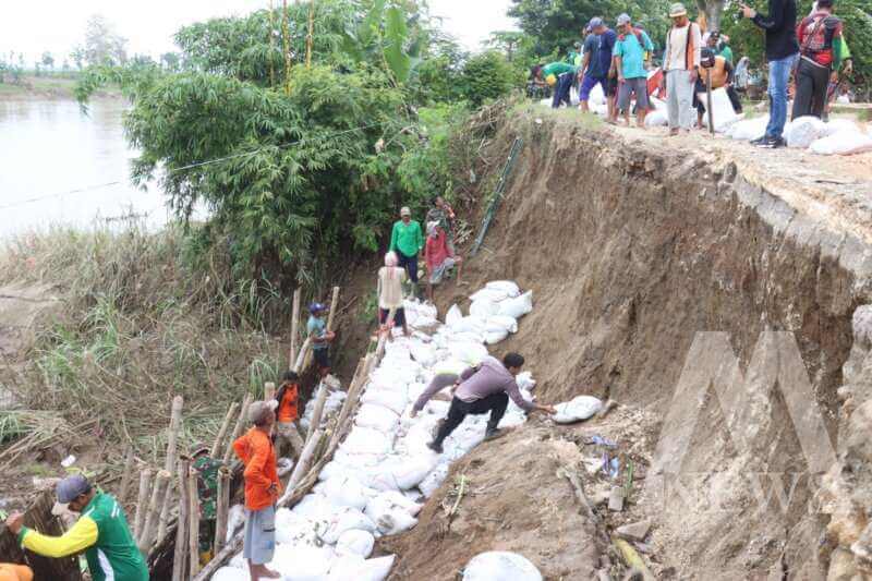 Forkopimca Malo gotong royong pascabencana longsor