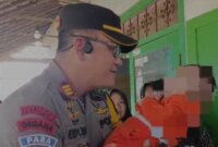 Polisi serah terima bayi yang ditemukan warga