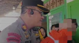 Polisi serah terima bayi yang ditemukan warga