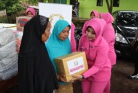 Polres Pasuruan salurkan Bansos