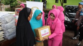 Polres Pasuruan salurkan Bansos