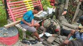 Satgas Operasi Damai Cartenz beri pelayanan kesehatan