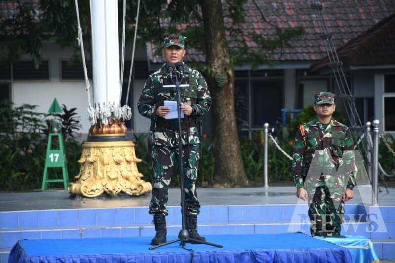 Danpuslatdiksarmil Kolonel Laut (P) Musleh Yadi