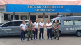 Wadan Kodiklatal Laksda TNI I Gung Putu Alit Jaya serahkan kendaraan dinas