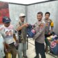 Polres Tanjung Perak dan Polsek Krembangan berikan tali asih ke warga