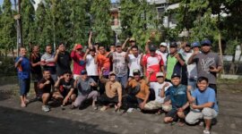 Warga Perum Pondok Maritim Indah kerja bakti jaga kebersihan lingkungan