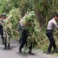 TNI Polri gelar karya bakti di HUT ke-64 Kostrad