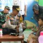 Kapolres Gresik AKBP Rovan Richard Mahenu berikan Makan Bergizi Gratis di SDN 51 Manyar