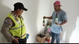 Polsek Ujungpangkah gelar razia miras