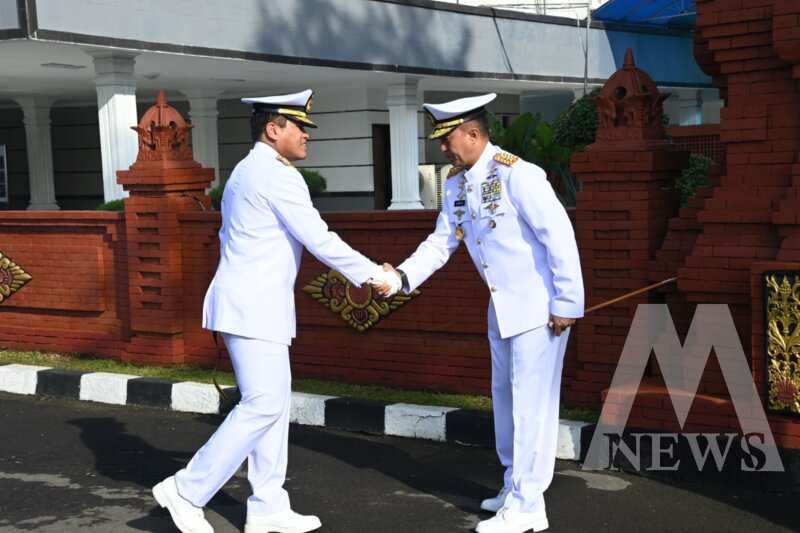Dankodiklatal Letjen TNI Marinir Nur Alamsyah sambut Kasal Laksamana TNI Muhammad Ali