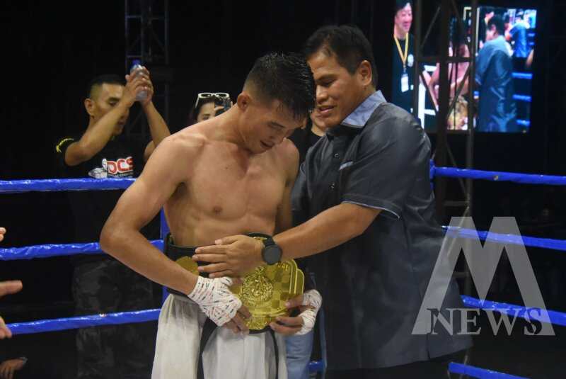 Kasal Laksamana TNI Dr. Muhammad Ali pasangkan sabuk emas MMA