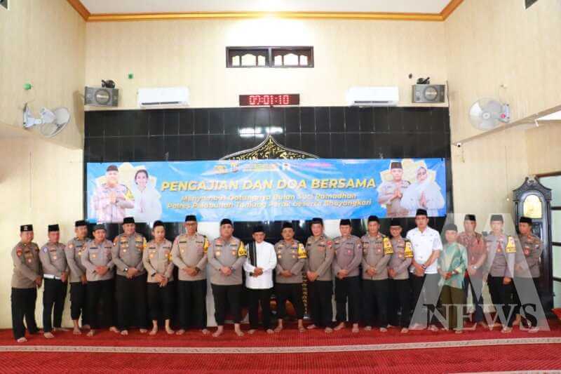 Polres Tanjung Perak sambut Ramadhan 2025