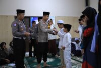 Polres Gresik santuni anak yatim