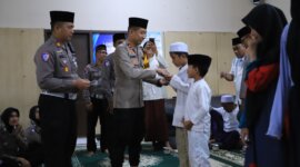 Polres Gresik santuni anak yatim