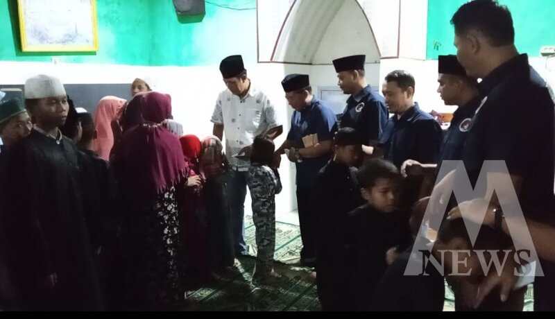 Satresnarkoba Polres Pelabuhan Tanjung Perak santuni anak yatim di panti asuhan Rodhiyatul Jannah