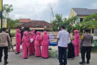 Polsek Kasiman bagi Takjil