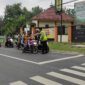 Polsek Temayang berbagi Takjil ke pengguna jalan