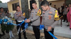 Kapolres Jember AKBP Bayu Pratama Gubunagi saat peresmian Bus SIM Keliling