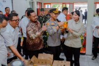 Menteri Pertanian disambut Kapolres Gresik AKBP Rovan dan Bupati Gresik Gus Yani