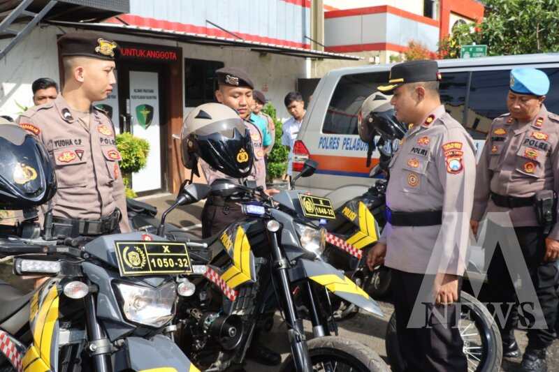 Polres Pelabuhan Tanjung Perak apel gelar pasukan Operasi Ketupat Semeru 2025