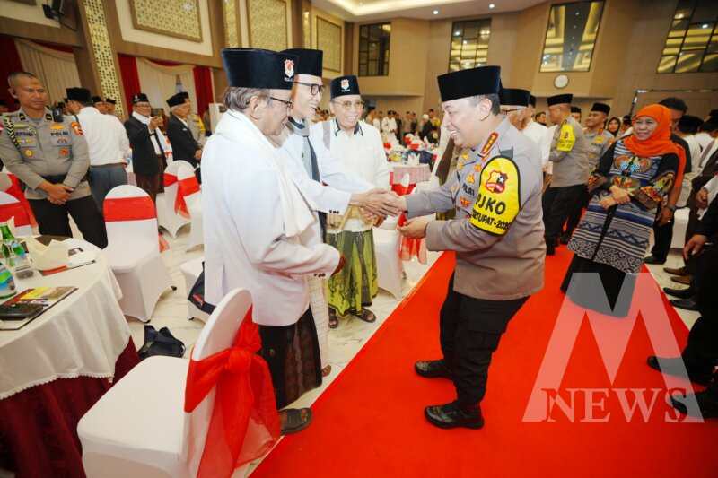 Kapolri Jenderal Listyo Sigit Prabowo Safari Ramadhan di Surabaya