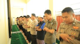Polres Gresik Sholat Ghaib