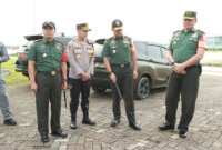 Kapolres Gresik AKBP Rovan Richard Mahenu saat terima kunjungan Presiden RI