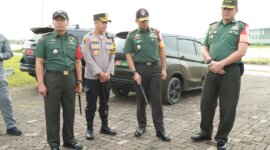 Kapolres Gresik AKBP Rovan Richard Mahenu saat terima kunjungan Presiden RI