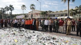 Polres Jember gelar pemusnahan BB miras dan Okerbaya