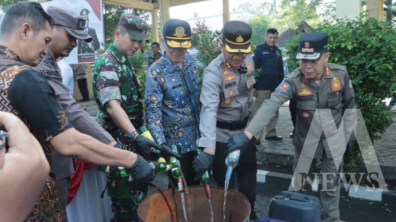 Polres Nganjuk bersama forkopimda lakukan pemusnahan BB