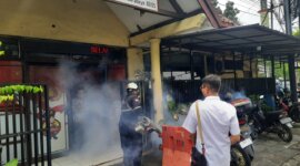 Polres Tanjung Perak fogging Mako dan jajaran Polsek