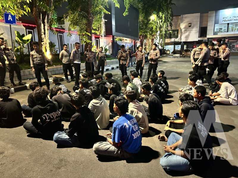 Tim Jogoboyo Polrestabes Surabaya amankan 51 remaja bikin onar