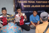 Satsamapta Polres Tanjung Perak buka bersama dengan anak jalanan