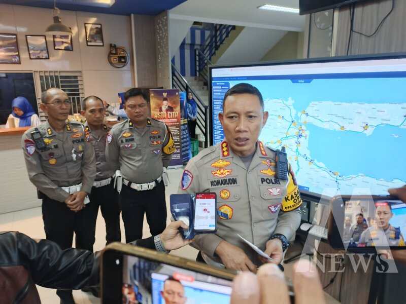Dirlantas Polda Jatim Kombespol Komarudin