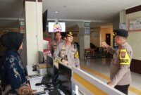 Kapolres Bojonegoro AKBP Mario Prahatinto cek SPKT