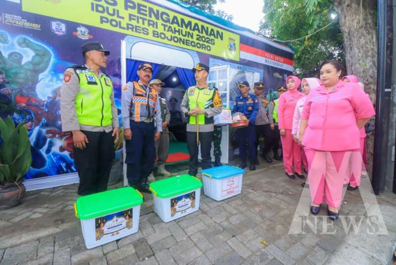 Kapolres Bojonegoro AKBP Mario Prahatinto Cek Pos Pam