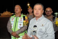 Menhub Dudy Purwagandhi didampingi Kakorlantas Polri Irjen Pol Drs. Agus Suryonugroho