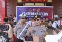 Kapolres Probolinggo AKBP Wisnu Wardana didampingi kasi Humas Polres Probolinggo Iptu Vita