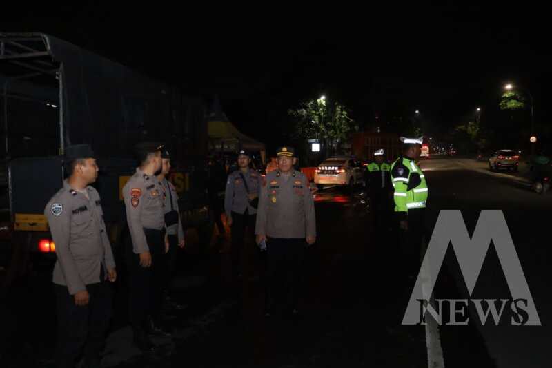 Polres Pelabuhan Tanjung Perak Gelar Patroli Skala Besar